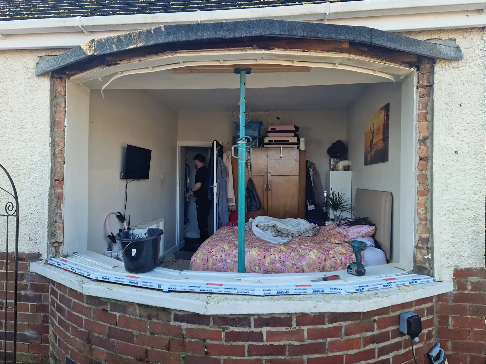 Bay window during installation